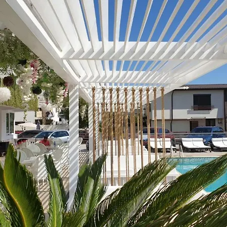 Ella Luxury Apartmán Năvodari