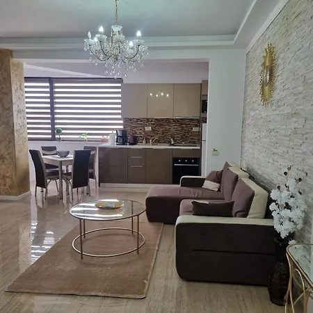 Ella Luxury Piscina&parcare Năvodari