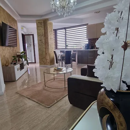 Ella Luxury Piscina&parcare *