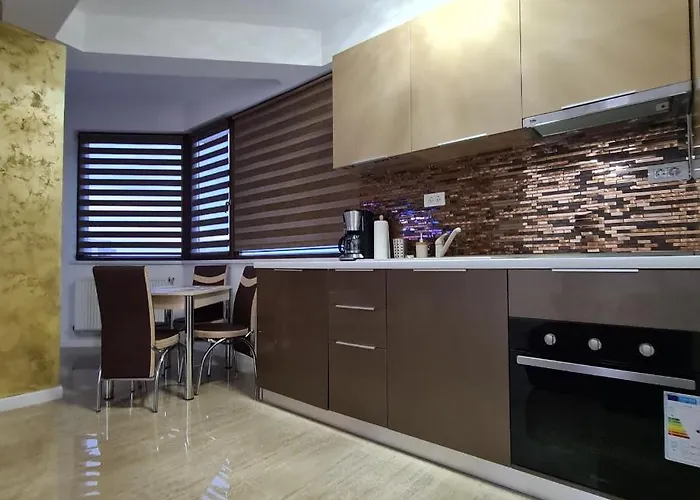 Ella Luxury アパート *