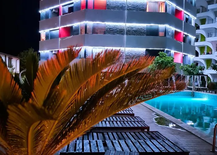 Ella Luxury ナボダリ